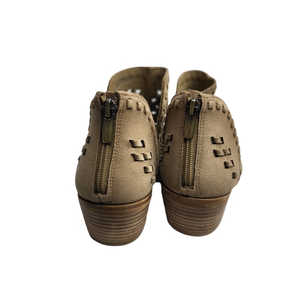 Vince Camuto Phortiena Sand Suede Cutout ankle bootie Size 10 - Picture 8 of 11